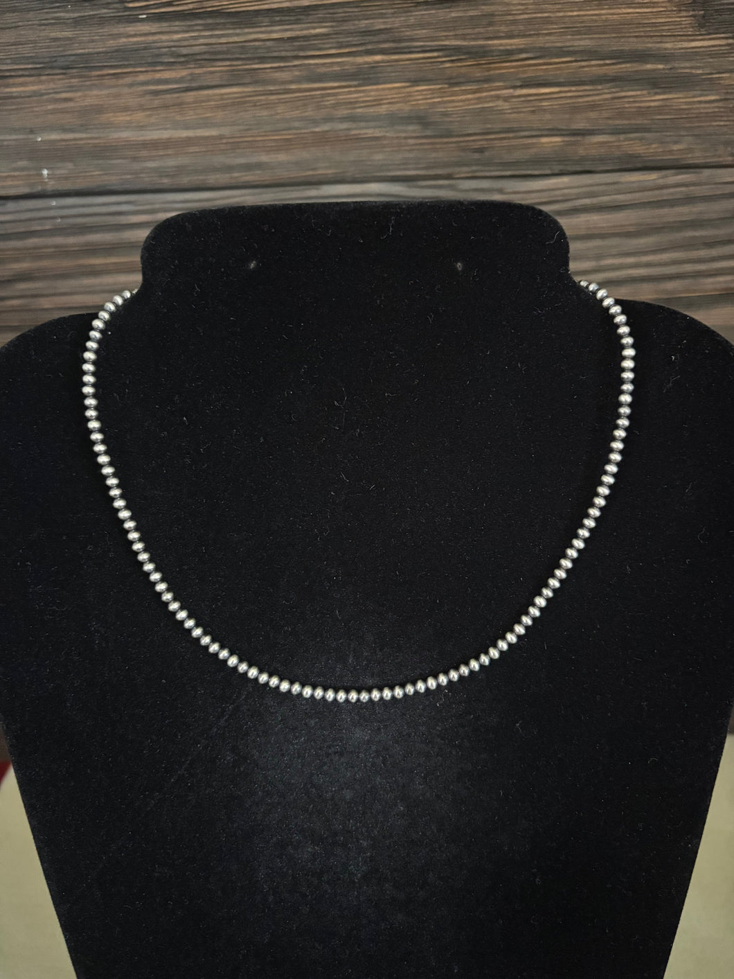 Silver Pearls necklace choker