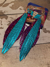 Load image into Gallery viewer, Fringe leather earrings
