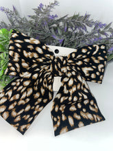 Load image into Gallery viewer, Leopard Hair bows
